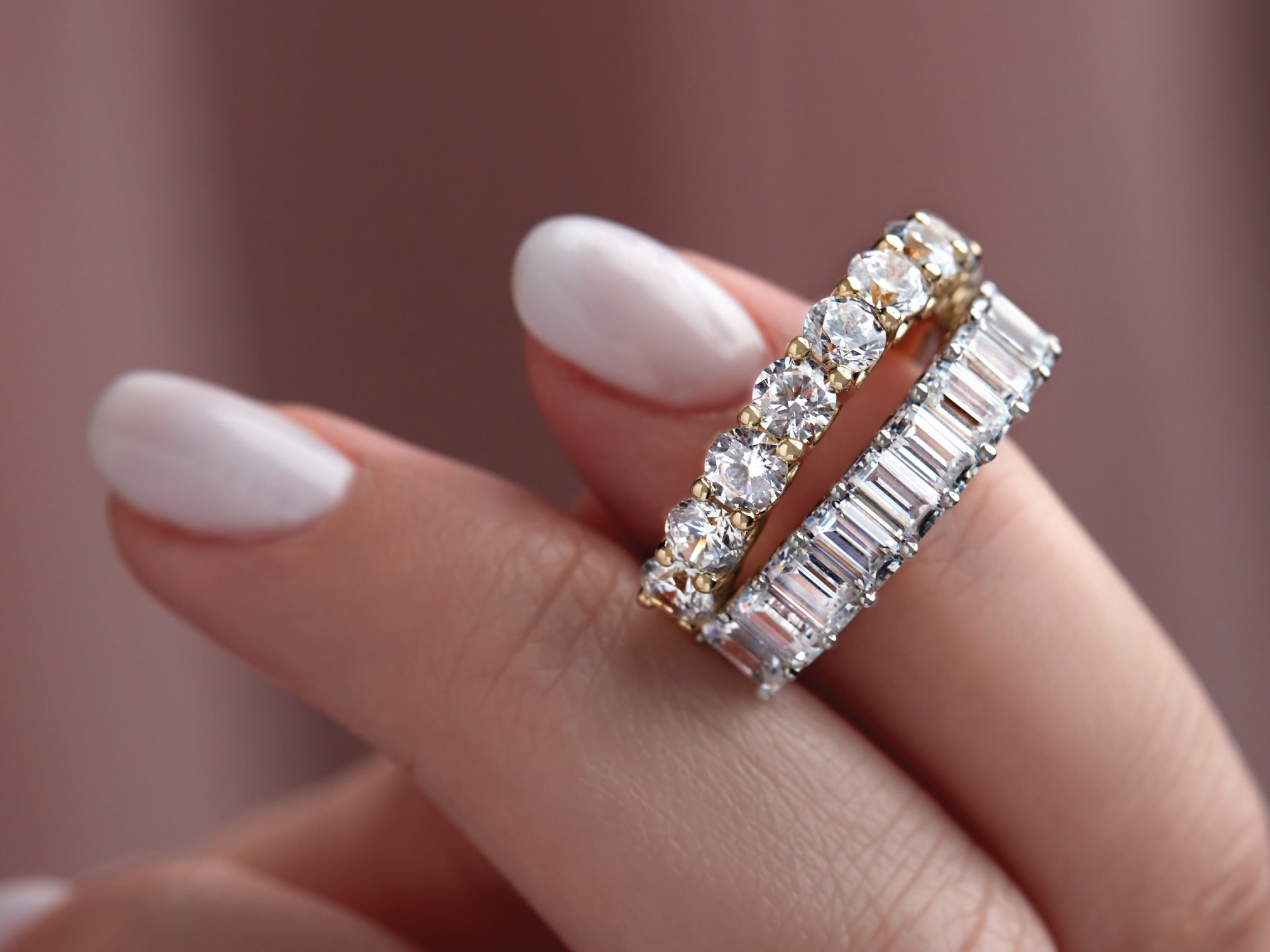 Women’s wedding bands collection at Lu’Ro Jewelers showcasing timeless and contemporary designs