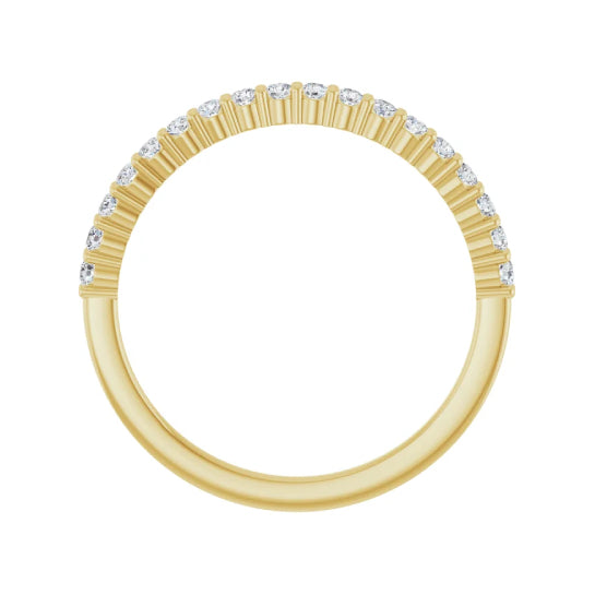 1/4 ctw shared-prong round brilliant cut diamond band in 14K yellow gold, 1.5 mm width, side view