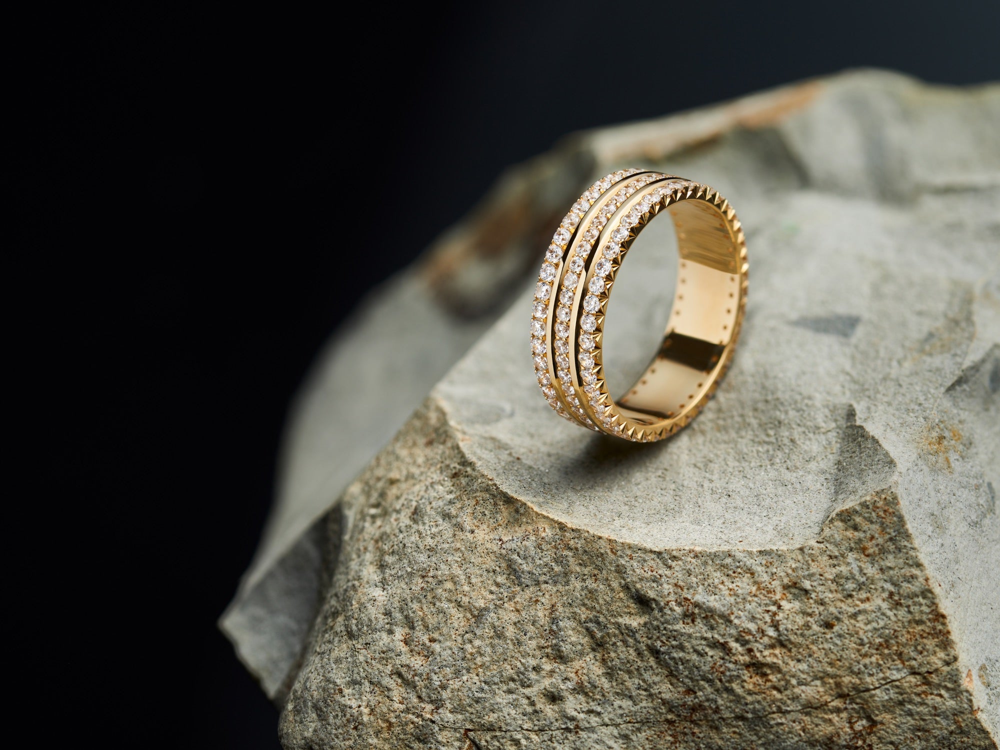 Personalized jewelry engraving service at Lu’Ro Jewelers