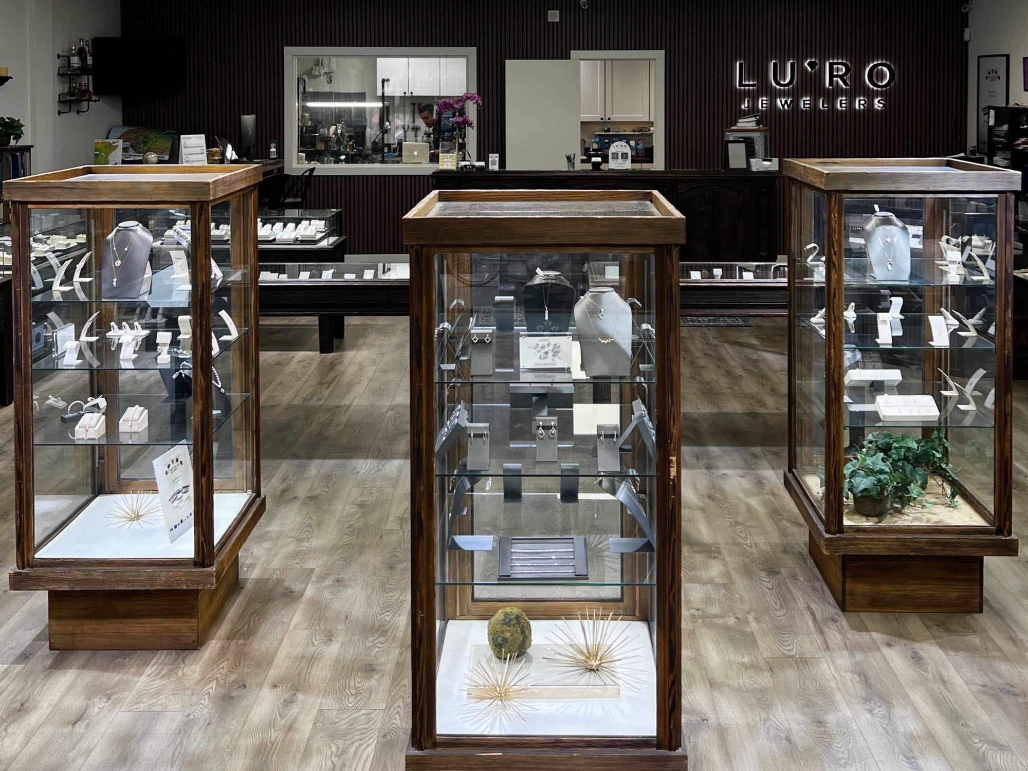 Jewelry showroom view for virtual appointments at Lu’Ro Jewelers